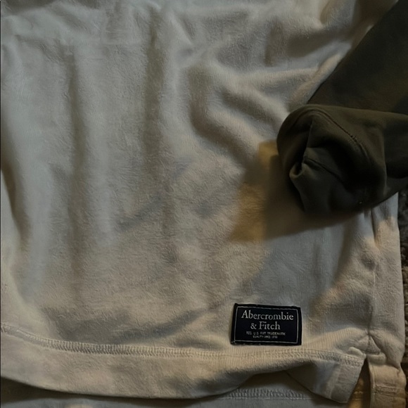 Abercrombie men's long sleeve half zip hoodie - Picture 4 of 4